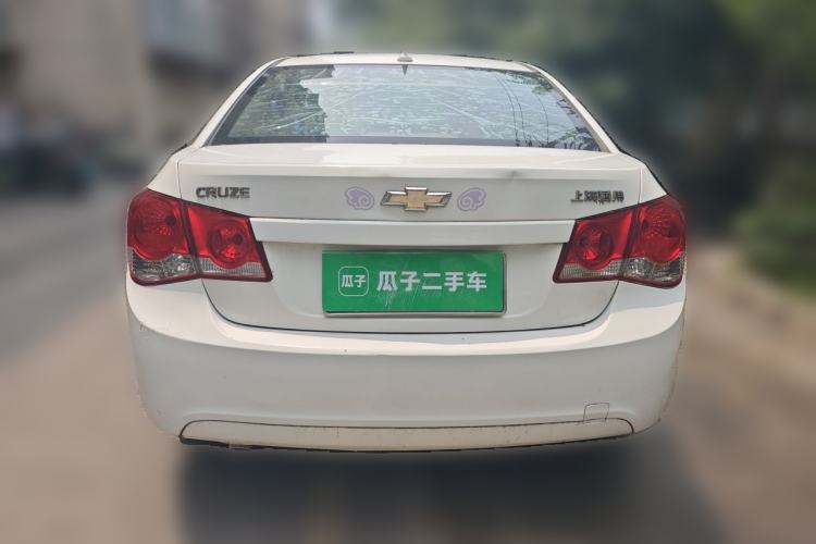 Used Chevrolet Cruze 2009 1.6L SE MT Rear