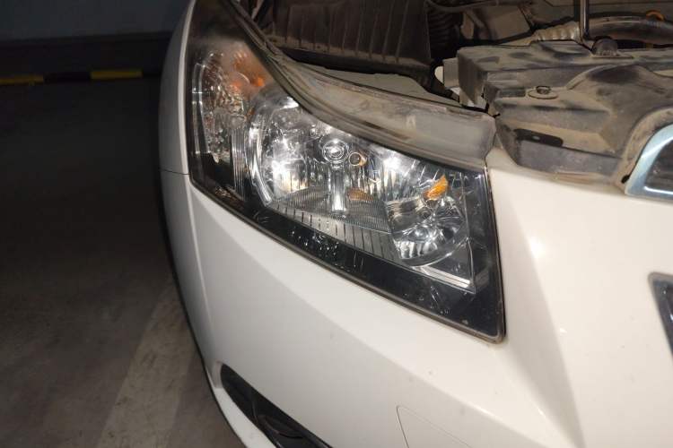 Used Chevrolet Cruze 2009 1.8L SX Automatic Right Front Headlight