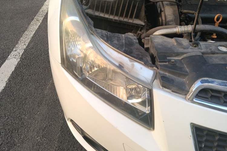 Used Chevrolet Cruze 2009 1.6L SE MT Right Front Headlight