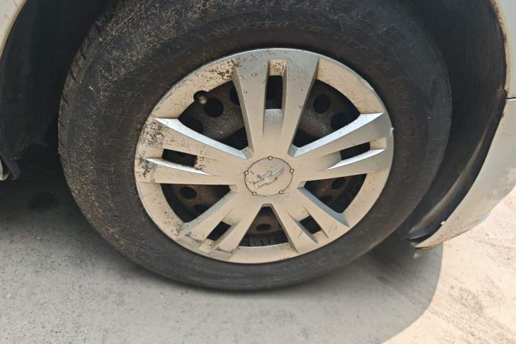 Used Chevrolet Cruze 2009 1.6L SE MT Right Front Wheel Hub