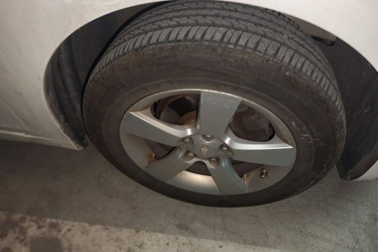 Used Chevrolet Cruze 2009 1.8L SX Automatic Right Front Wheel Hub