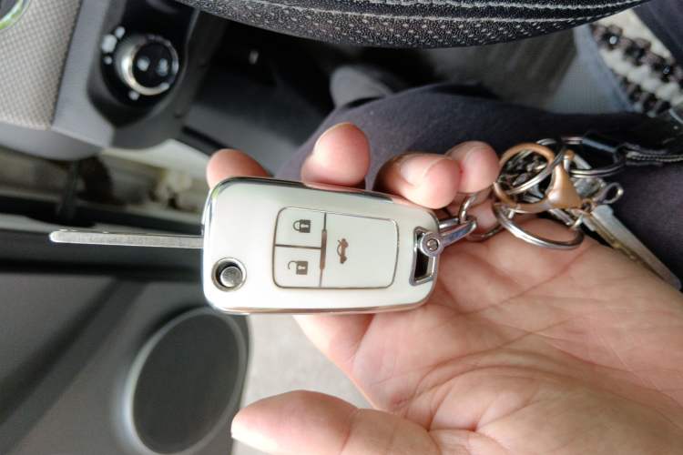 Used Chevrolet Cruze 2009 1.8L SE AT Vehicle Key