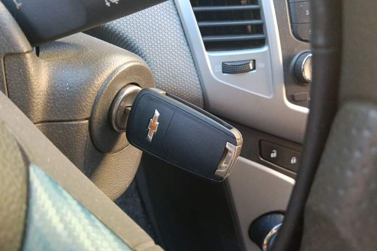 Used Chevrolet Cruze 2009 1.6L SE MT Vehicle Key
