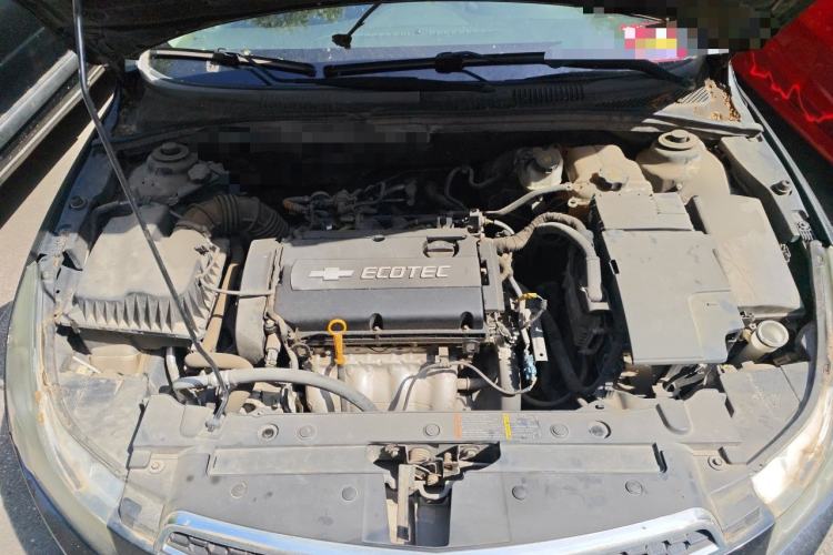 Used Chevrolet Cruze 2010 1.6L SL Grand Touring Edition MT Engine Bay