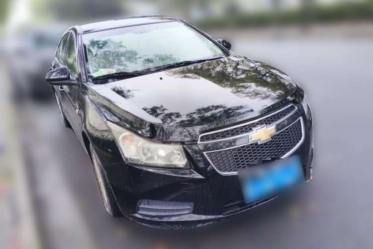 Used Chevrolet Cruze 2010 1.6L SL Grand Touring Edition MT Front Right 45 Deg