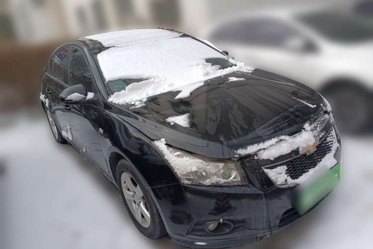 Used Chevrolet Cruze 2010 1.6L SL Grand Touring Edition MT Front Right 45 Deg