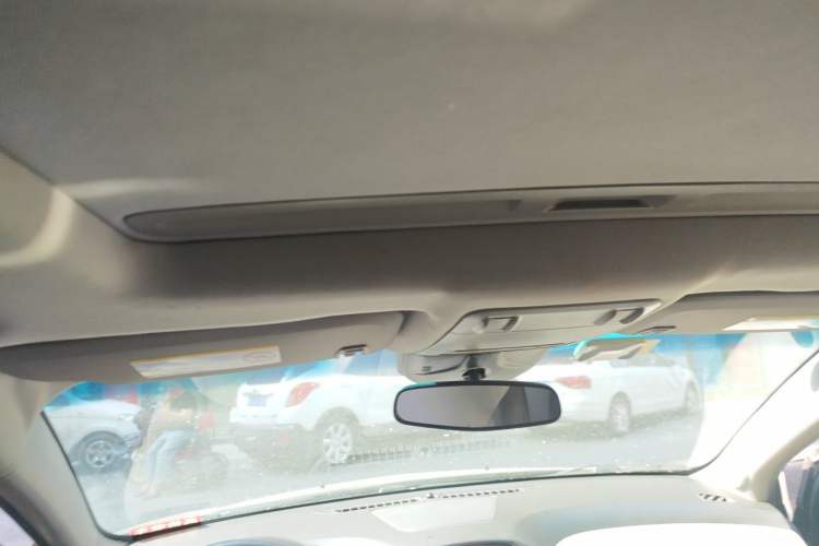 Used Chevrolet Cruze 2010 1.6L SL Grand Touring Edition MT Headliner