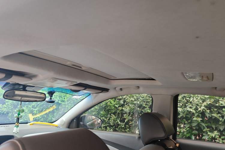 Used Chevrolet Cruze 2010 1.6L SL Grand Touring Edition MT Headliner