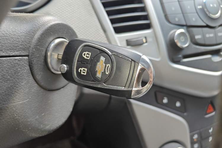 Used Chevrolet Cruze 2010 1.6L SL Grand Touring Edition MT Vehicle Key