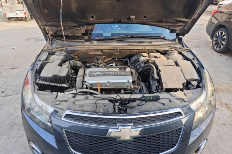 Used Chevrolet Cruze 2010 1.6L SL Grand Touring Edition MT Engine Bay