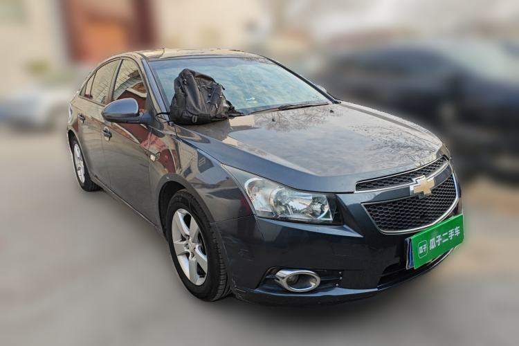 Used Chevrolet Cruze 2010 1.6L SL Grand Touring Edition MT Front Right 45 Deg