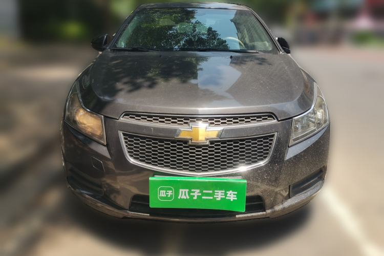 Used Chevrolet Cruze 2010 1.6L SL Grand Touring Edition MT Front