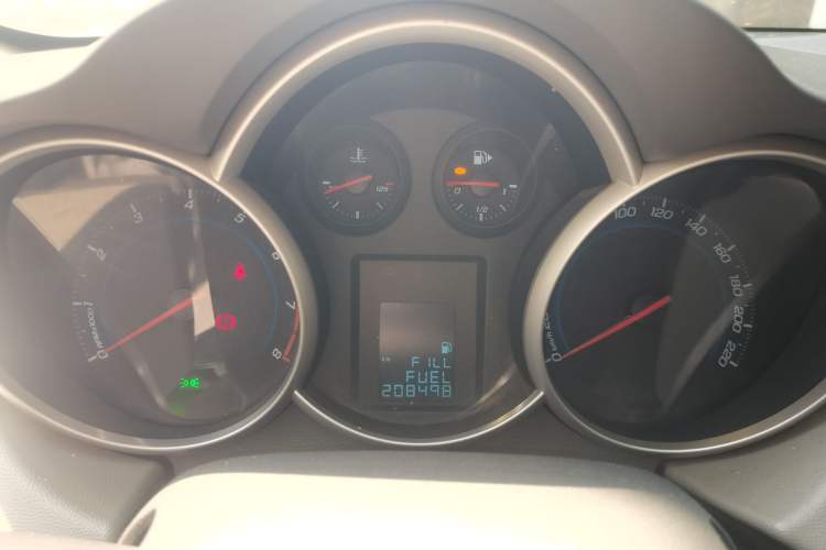 Used Chevrolet Cruze 2010 1.6L SL Grand Touring Edition MT Instrument Cluster
