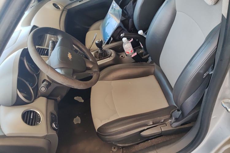 Used Chevrolet Cruze 2010 1.6L SL Grand Touring Edition MT Left Front Seat