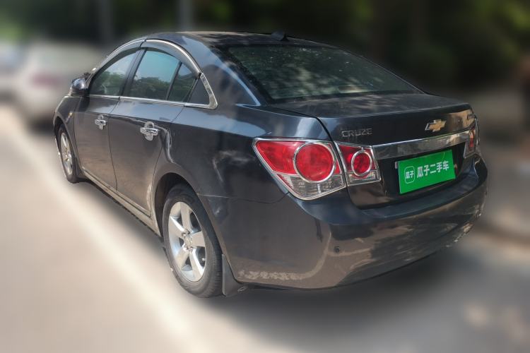 Used Chevrolet Cruze 2010 1.6L SL Grand Touring Edition MT Rear Left 45 Deg