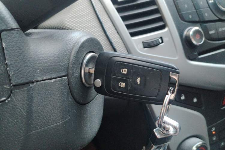 Used Chevrolet Cruze 2010 1.6L SL Grand Touring Edition MT Vehicle Key