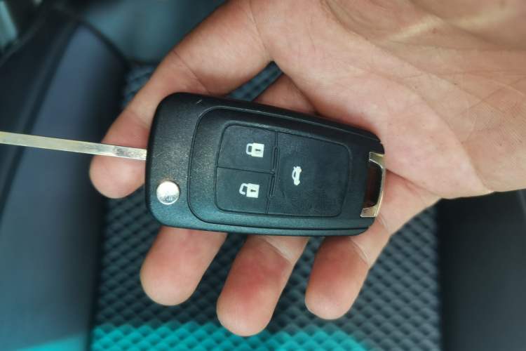 Used Chevrolet Cruze 2010 1.6L SL Grand Touring Edition MT Vehicle Key