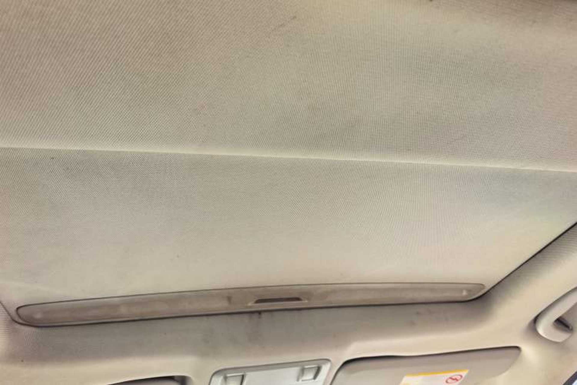 Used Chevrolet Cruze 2010 1.6L SL Grand Touring Edition MT Headliner