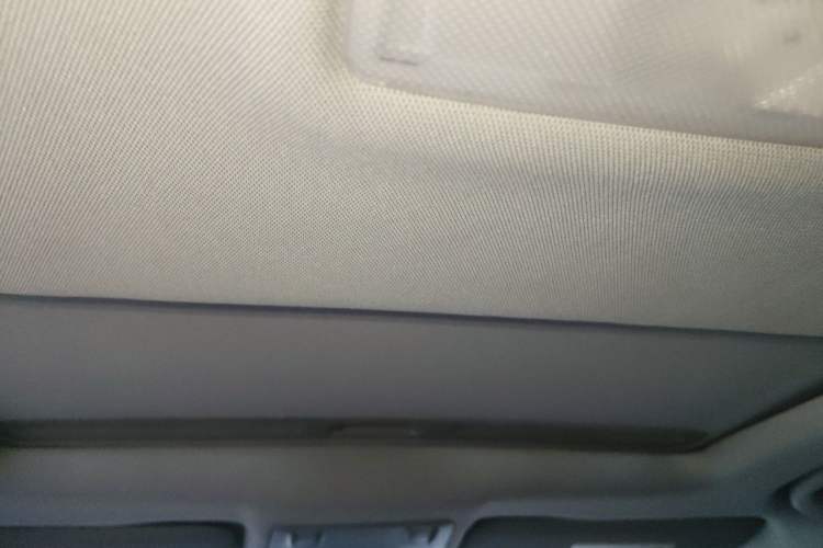 Used Chevrolet Cruze 2010 1.6L SL Grand Touring Edition MT Headliner