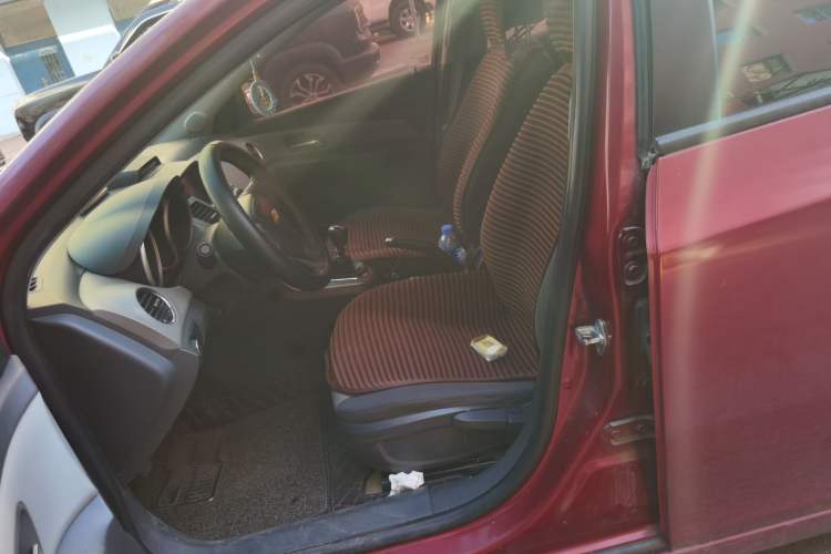 Used Chevrolet Cruze 2010 1.6L SL Grand Touring Edition MT Left Front Seat