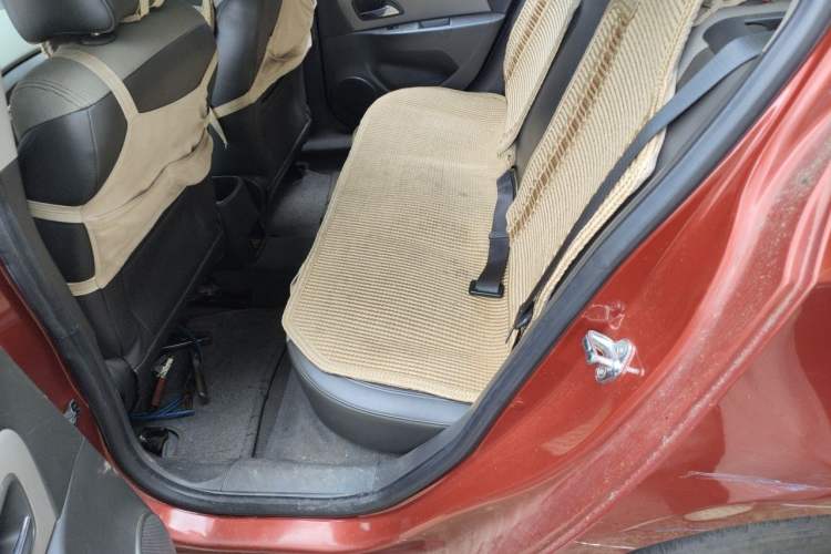 Used Chevrolet Cruze 2010 1.6L SL Grand Touring Edition MT Left Rear Seat