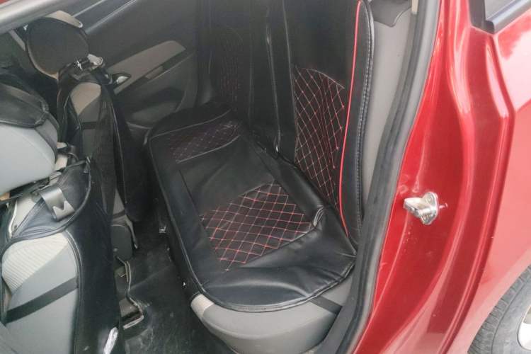 Used Chevrolet Cruze 2010 1.6L SL Grand Touring Edition MT Left Rear Seat