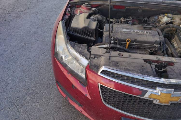 Used Chevrolet Cruze 2010 1.6L SL Grand Touring Edition MT Right Front Headlight