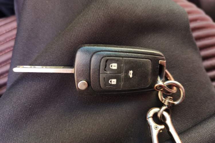 Used Chevrolet Cruze 2010 1.6L SL Grand Touring Edition MT Vehicle Key