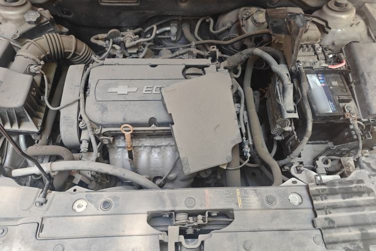 Used Chevrolet Cruze 2010 1.6L SL Grand Touring Edition MT Engine Bay