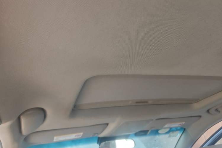 Used Chevrolet Cruze 2010 1.6L SL Grand Touring Edition MT Headliner