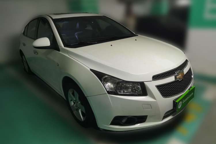 Used Chevrolet Cruze 2010 1.6L SL Grand Touring Edition MT Front Right 45 Deg