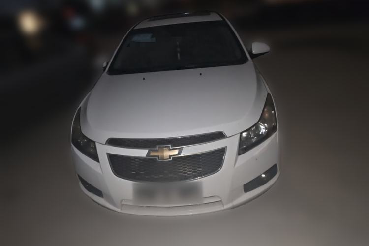 Used Chevrolet Cruze 2010 1.6L SL Grand Touring Edition MT Front