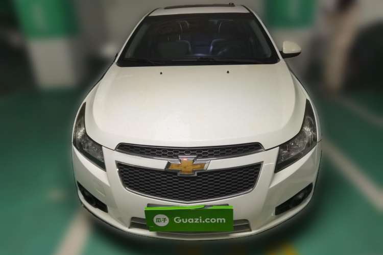 Used Chevrolet Cruze 2010 1.6L SL Grand Touring Edition MT Front