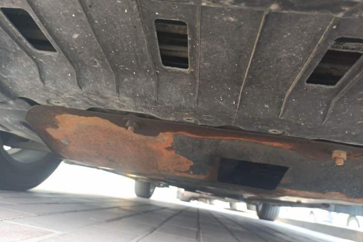 Used Chevrolet Cruze 2011 1.8L SX Automatic Transmission Chassis Front