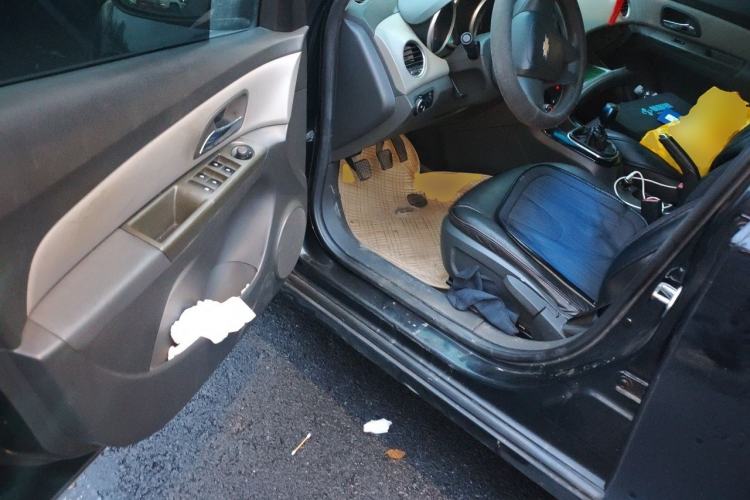 Used Chevrolet Cruze 2011 1.6L SL MT Driver Seat