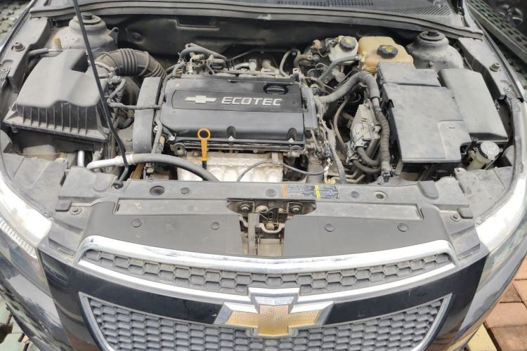 Used Chevrolet Cruze 2011 1.8L SX Automatic Transmission Engine Bay