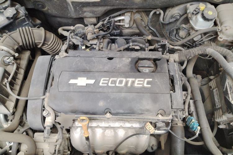 Used Chevrolet Cruze 2011 1.6L SL MT Engine Bay