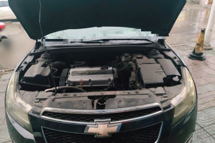 Used Chevrolet Cruze 2011 1.6L SL Grand Touring Edition Automatic Engine Bay