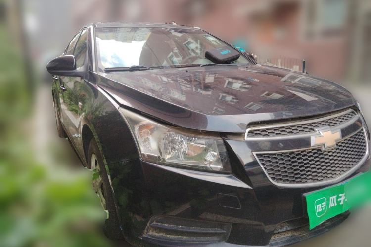 Used Chevrolet Cruze 2011 1.6L SL MT Front Right 45 Deg