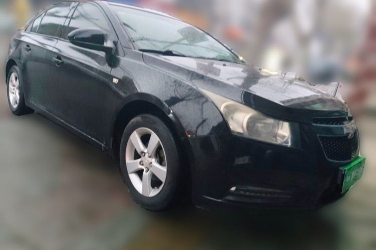 Used Chevrolet Cruze 2011 1.6L SL Grand Touring Edition Automatic Front Right 45 Deg