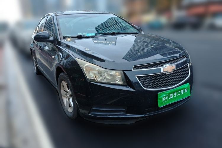 Used Chevrolet Cruze 2011 1.6L SL MT Front Right 45 Deg