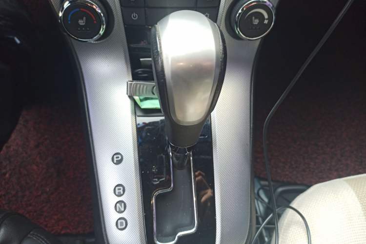Used Chevrolet Cruze 2011 1.8L SX Automatic Transmission Gear Lever