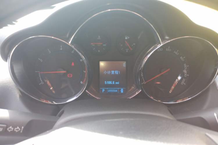 Used Chevrolet Cruze 2011 1.8L SX Automatic Transmission Instrument Cluster