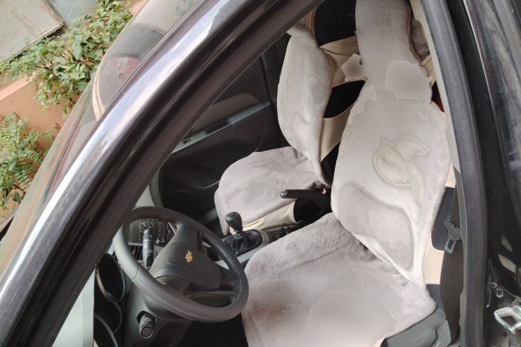 Used Chevrolet Cruze 2011 1.6L SL MT Left Front Seat