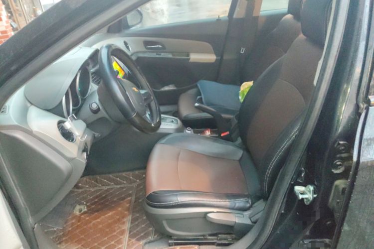 Used Chevrolet Cruze 2011 1.6L SL Grand Touring Edition Automatic Left Front Seat