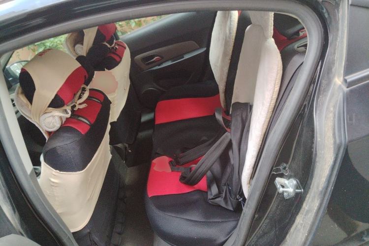 Used Chevrolet Cruze 2011 1.6L SL MT Left Rear Seat