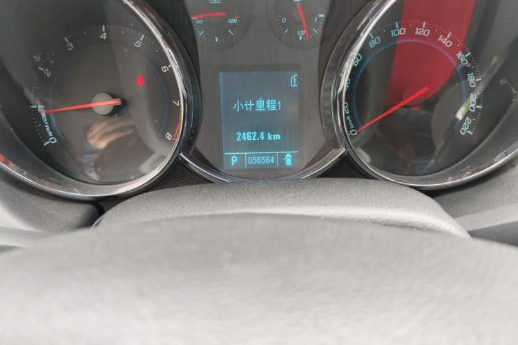 Used Chevrolet Cruze 2011 1.8L SX Automatic Transmission Odometer Close Up
