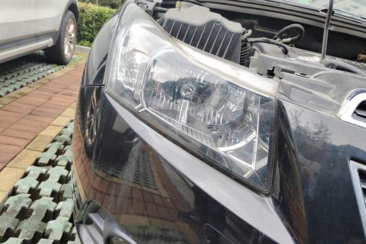 Used Chevrolet Cruze 2011 1.8L SX Automatic Transmission Right Front Headlight