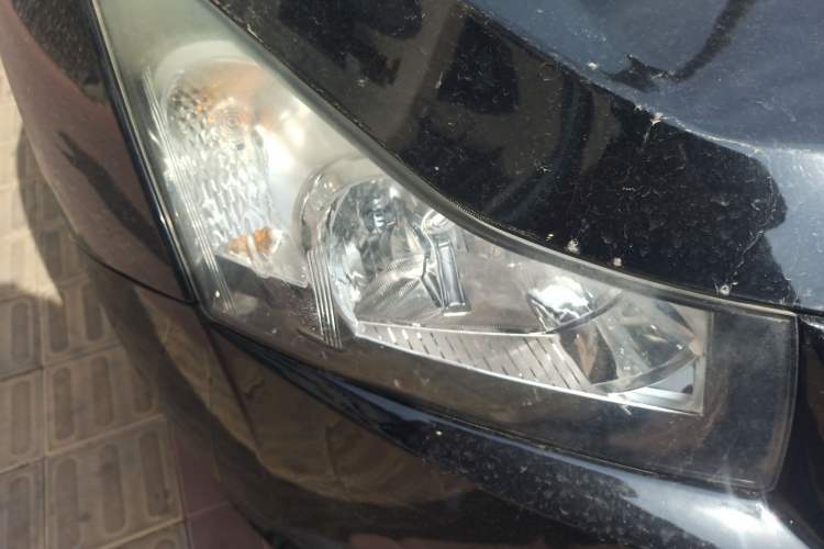 Used Chevrolet Cruze 2011 1.8L SX Automatic Transmission Right Front Headlight