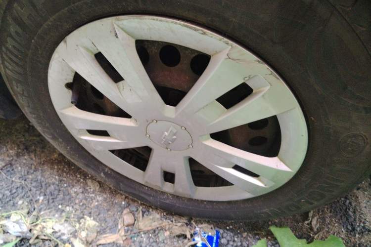 Used Chevrolet Cruze 2011 1.6L SL MT Right Front Wheel Hub